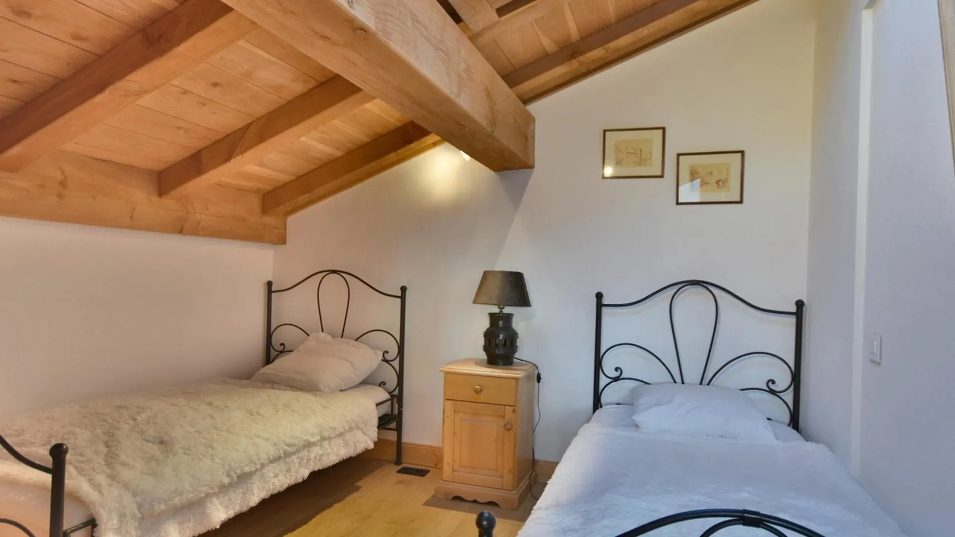 Superbe Duplex 8 Pers, Terrasse, Casiers Ski, Parking, Proche Des Pistes Et Centre, Les Gets - Fr-1-685-27